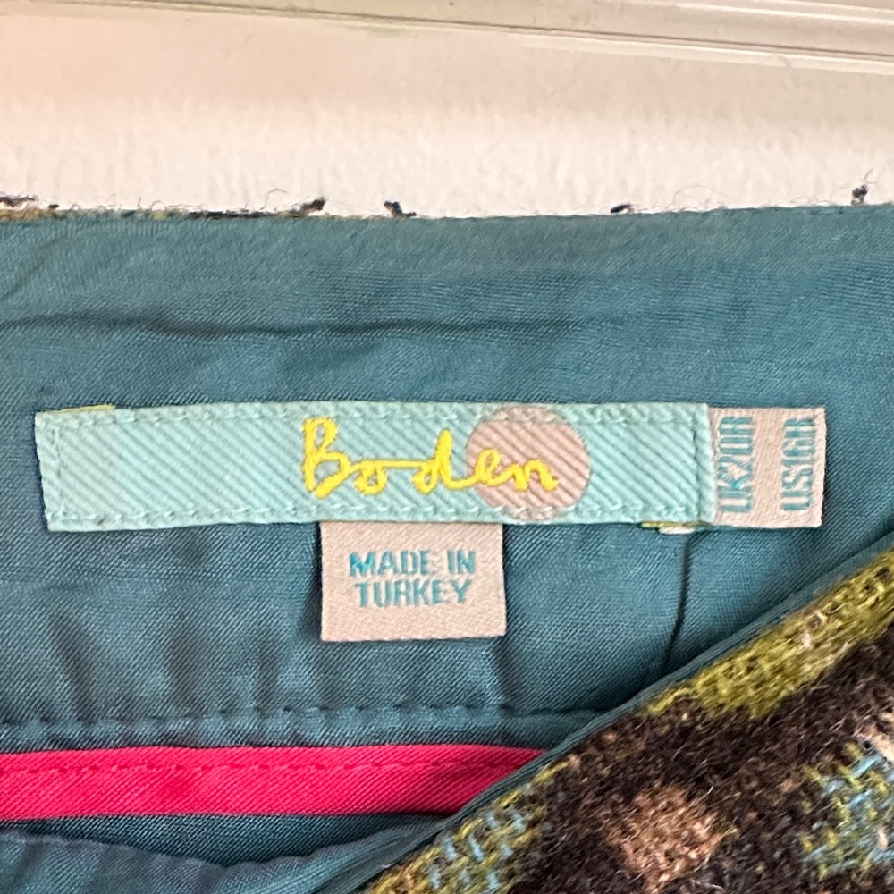 Boden Multicolor Geometric Mini Skirt - Picture 3 of 8
